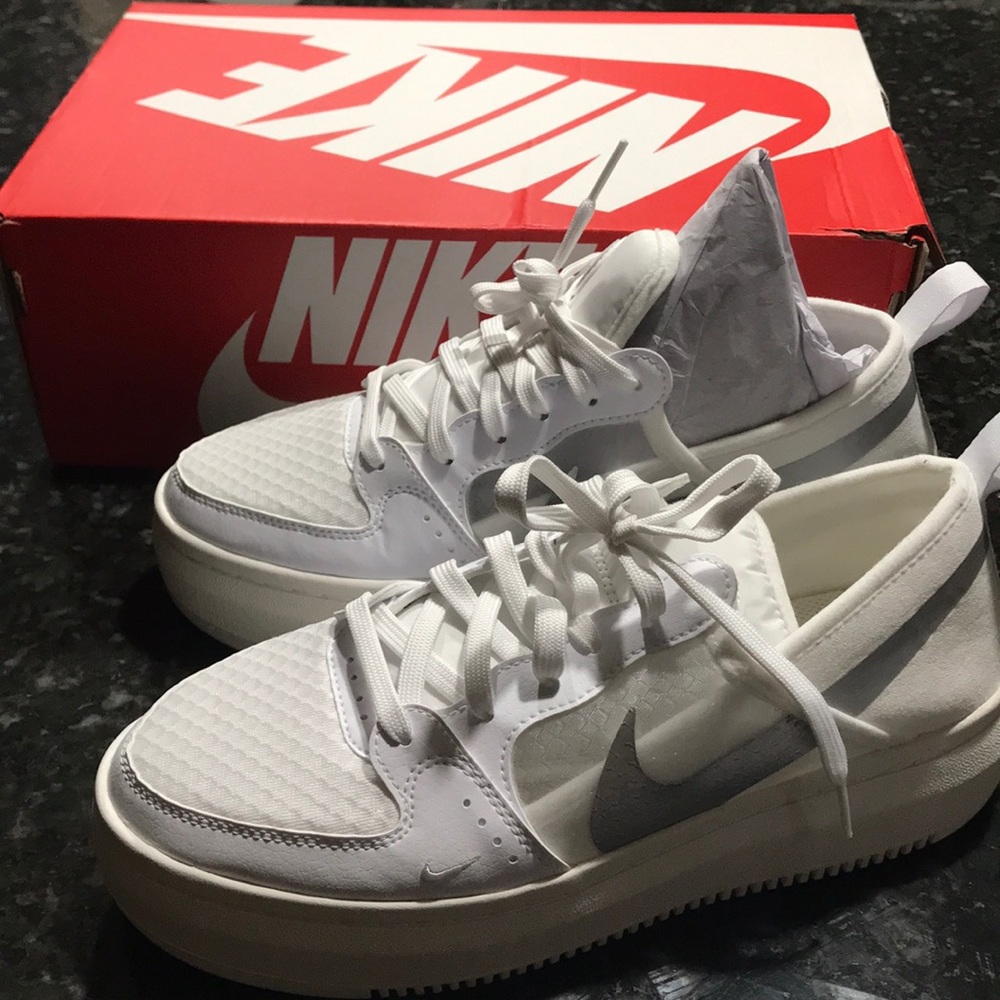Brand new 💖Nike Sneakers💖